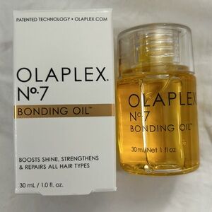 💥SALE! BOGO FREE💥 OLAPLEX N7 BONDING OIL
1 oz. Only 4 left